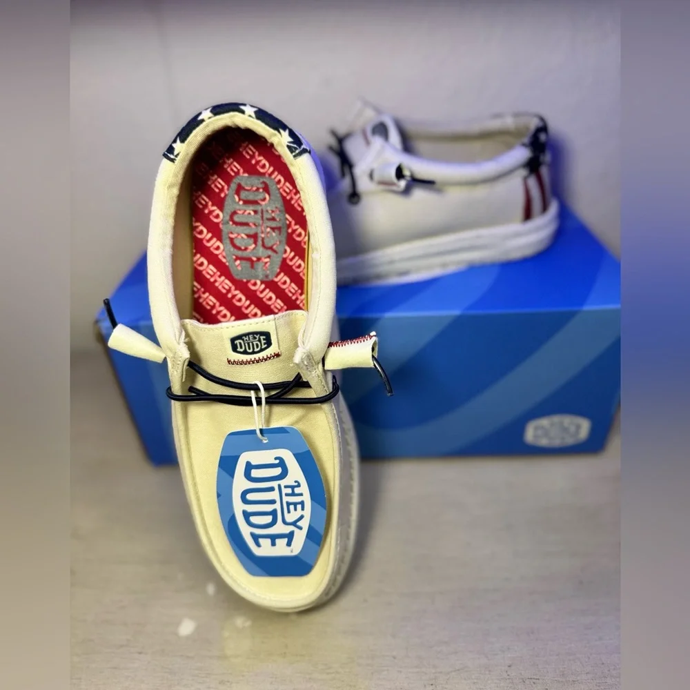 Hey Dude Wally Americana Stars & Stripes – Men’s 8 NWT - Picture 4 of 7